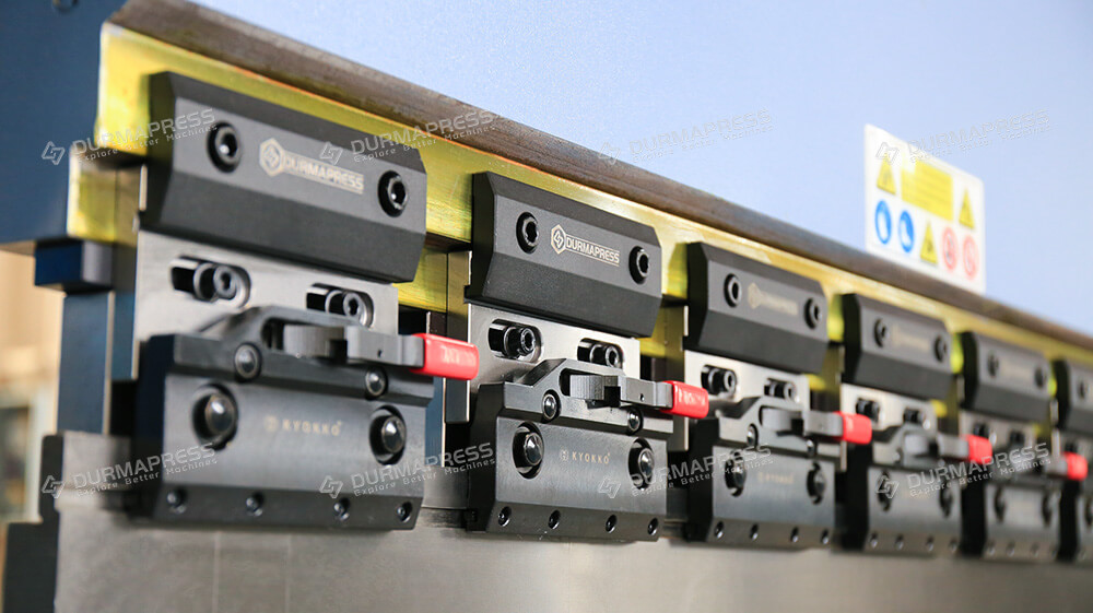 prensa plegadora electrohidráulica cnc serie dp es pro max (7)